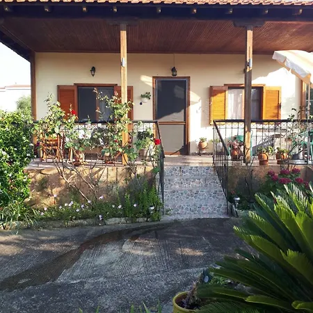 Dora's Summer House Σπίτι διακοπών